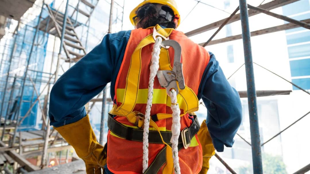 Segurança do trabalho na construção civil: regras e NRs atuais